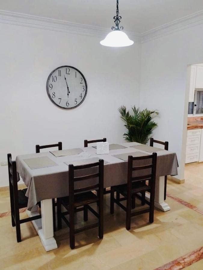 Large 2-Bedroom Apartment, Close To The American Consulate Guayaquil Exterior photo