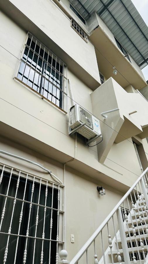 Large 2-Bedroom Apartment, Close To The American Consulate Guayaquil Exterior photo